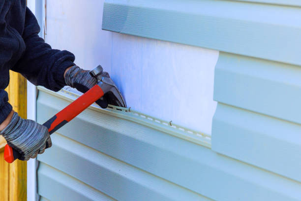 Reliable Siding contractor in Louisville, IL by Squared Siding